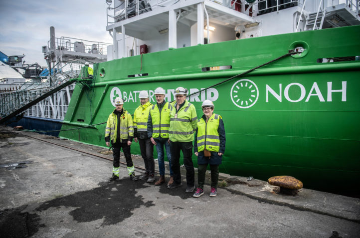 Verdens første hybride frakteskip i Rekefjord